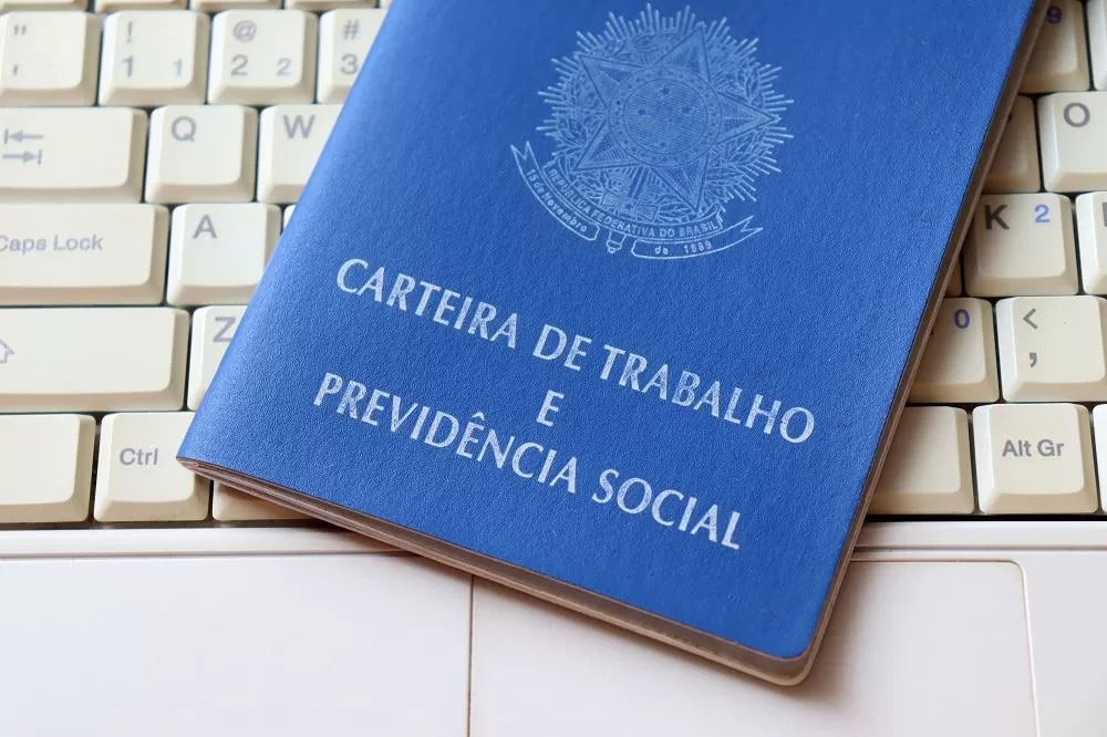 Uber vai virar CLT ou Sair Do Brasil? Entenda as novas regras e o risco de saída do Brasil