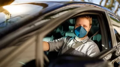 Preciso de quanto tempo de CNH para ser motorista de aplicativo