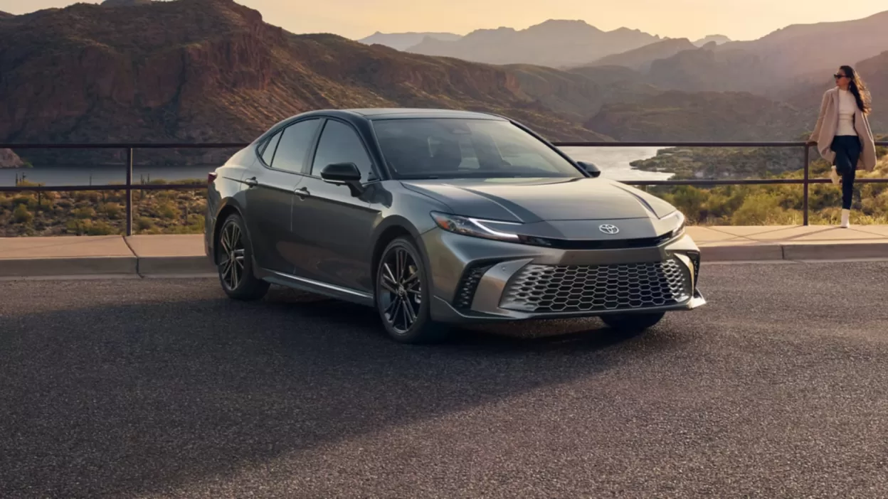Toyota Camry 2025
