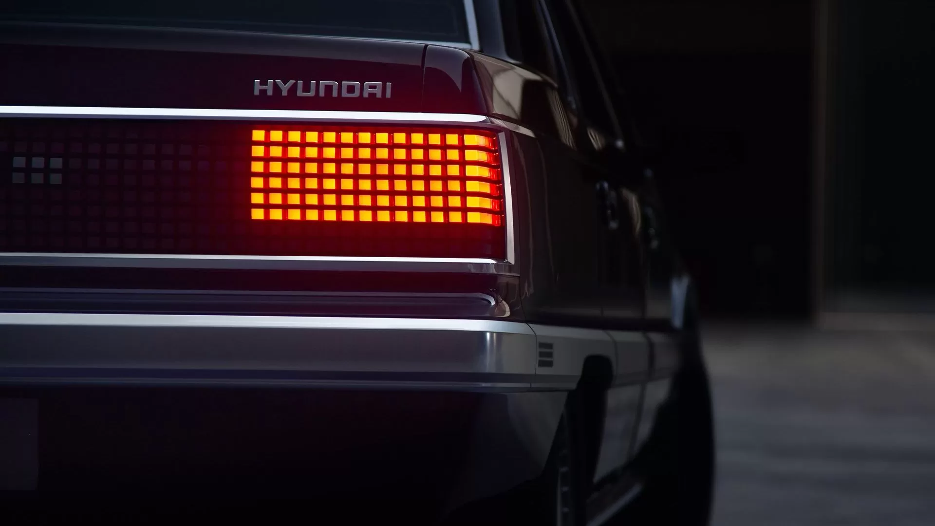 Hyundai revela carro elétrico com visual retrô dos anos 80 inspirado no Azera clássico