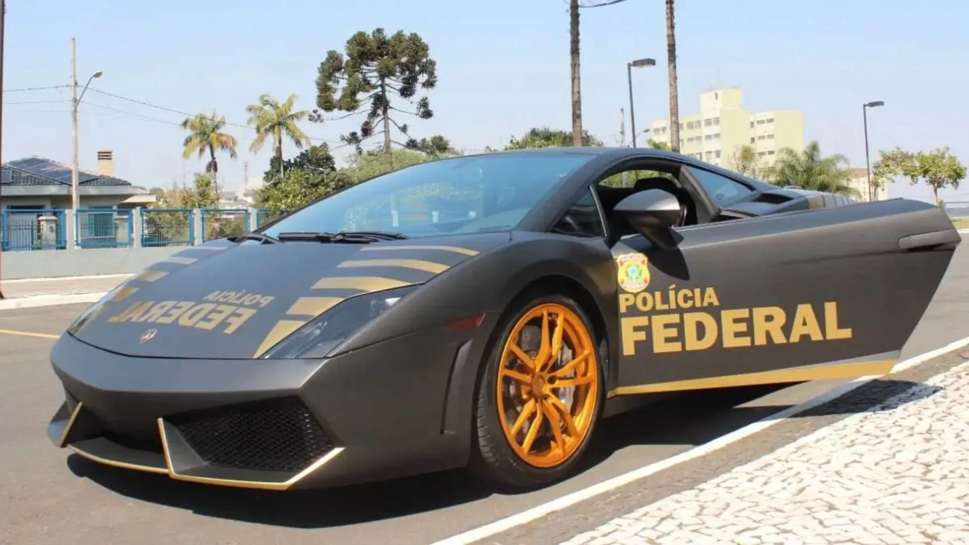 Polícia Federal pede carros de graça a montadoras em troca de "visibilidade"