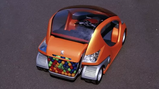 Peugeot e-Doll