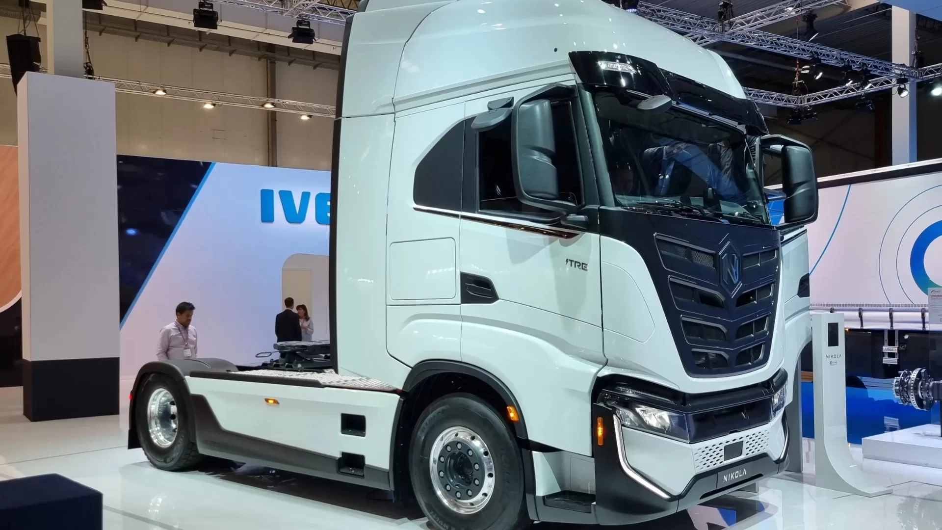 Nikola declara falência nos EUA e expõe crise no setor de caminhões elétricos e a hidrogênio