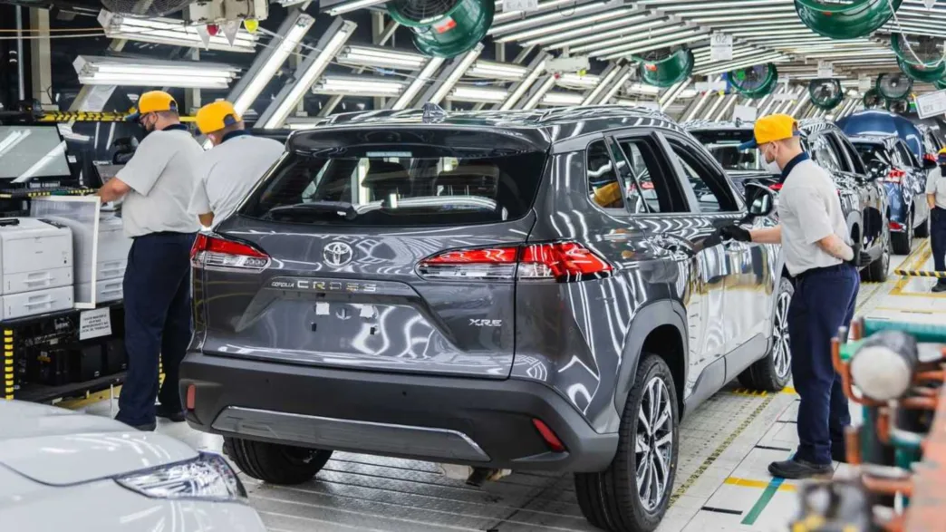 Toyota retoma produção no Brasil